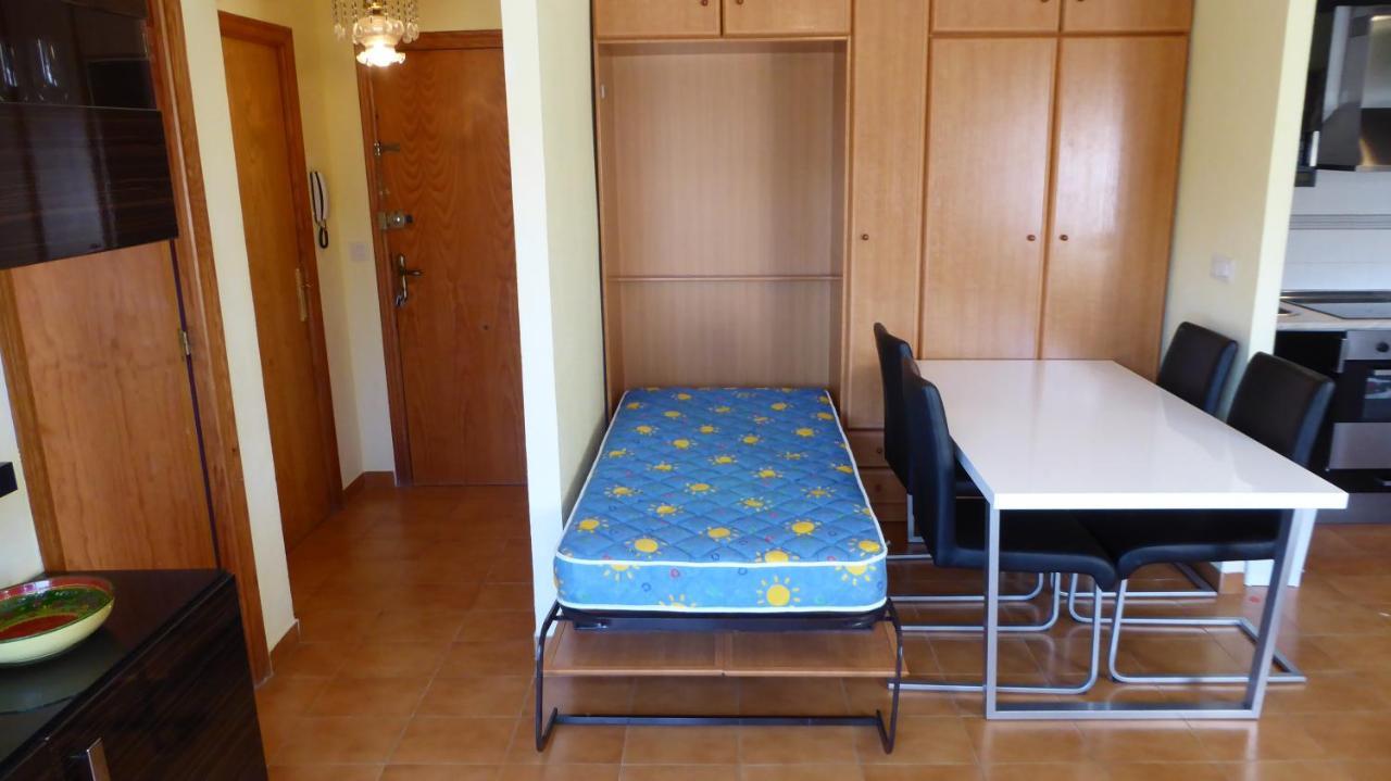 Apartment With Side Seaview 60 Meters From Sea Торевьиа Экстерьер фото