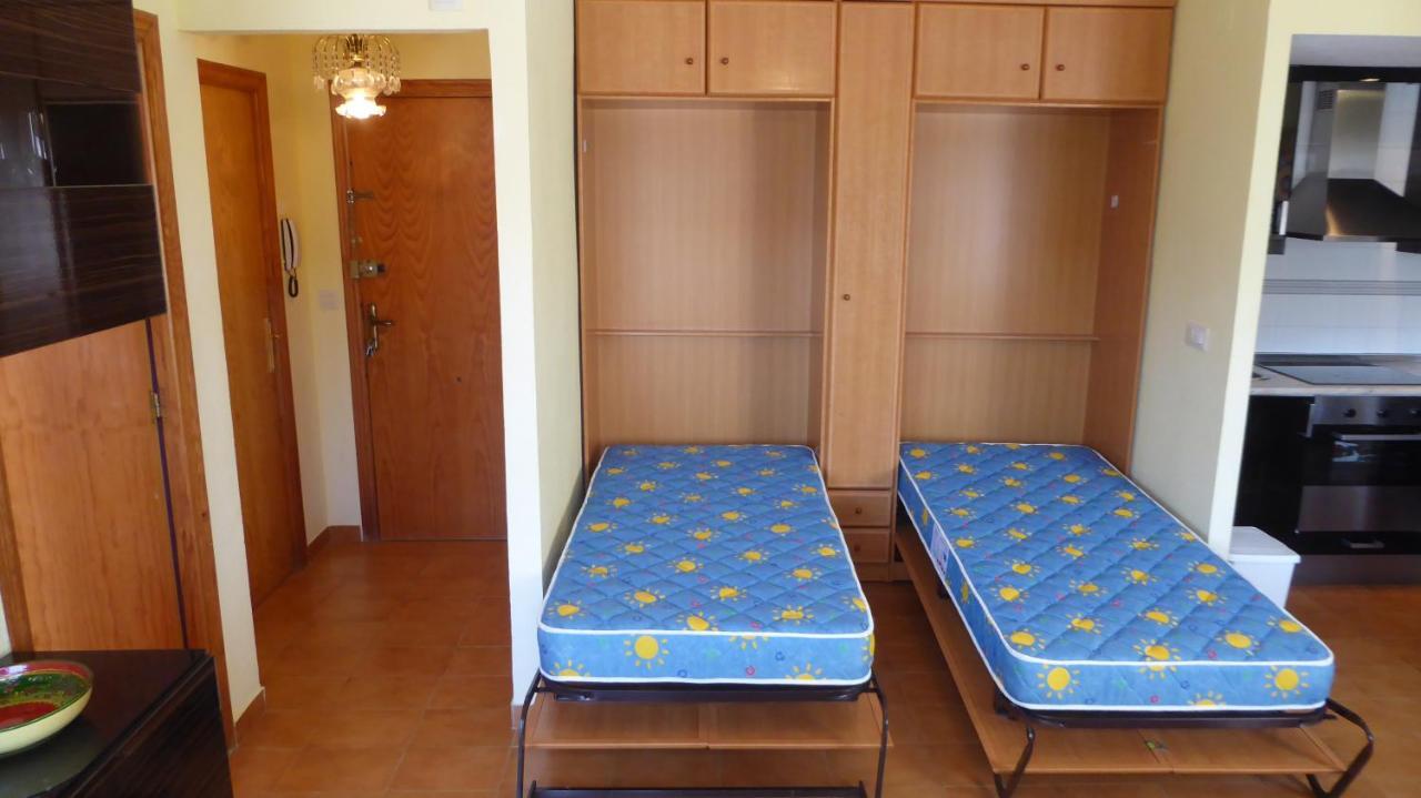 Apartment With Side Seaview 60 Meters From Sea Торевьиа Экстерьер фото